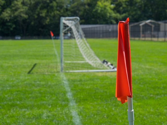 他在攻防兩 他在攻防兩